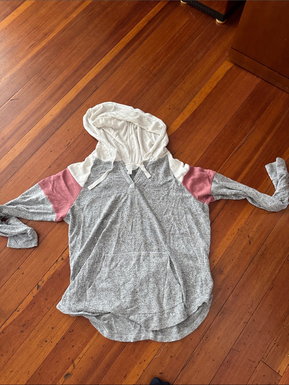 Women’sLightweight Hooded Pullover - Gray, White & Pink